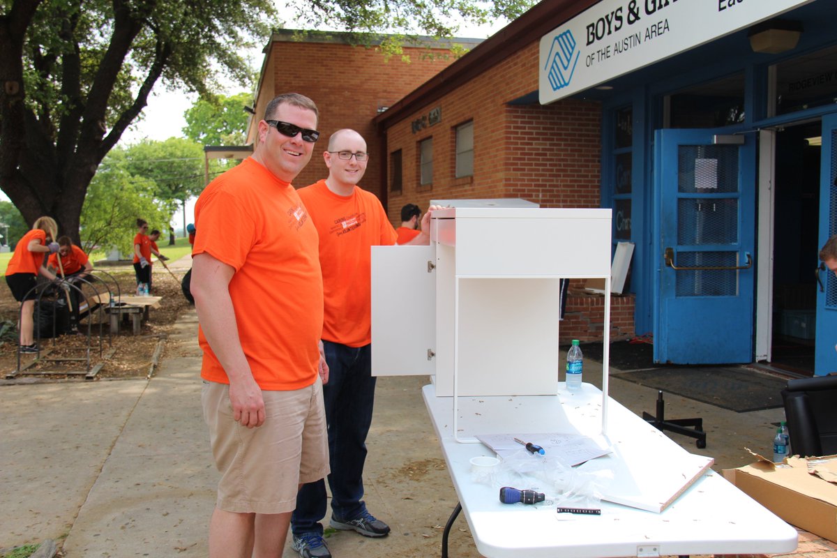 BGCAustin's tweet photo. Kudos to @DEBusiness employees who helped in many ways to give our East Club a new look and gave us a generous donation! #greatfutures https://t.co/OrrhiUXtMv