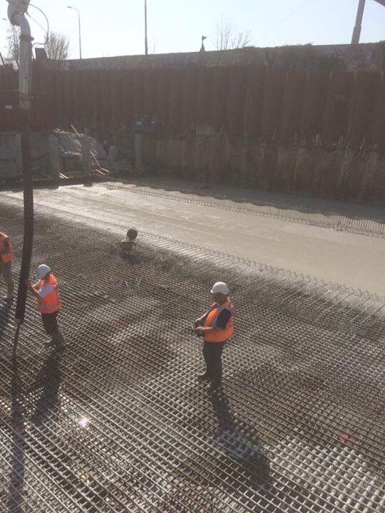 johanvvrouveen's tweet photo. In Leeuwarden hebben we er nog 6000 m3 bijgekregen 
Vandaag de eerste moot - een kleine 600 m3 https://t.co/oaZzevpsFw