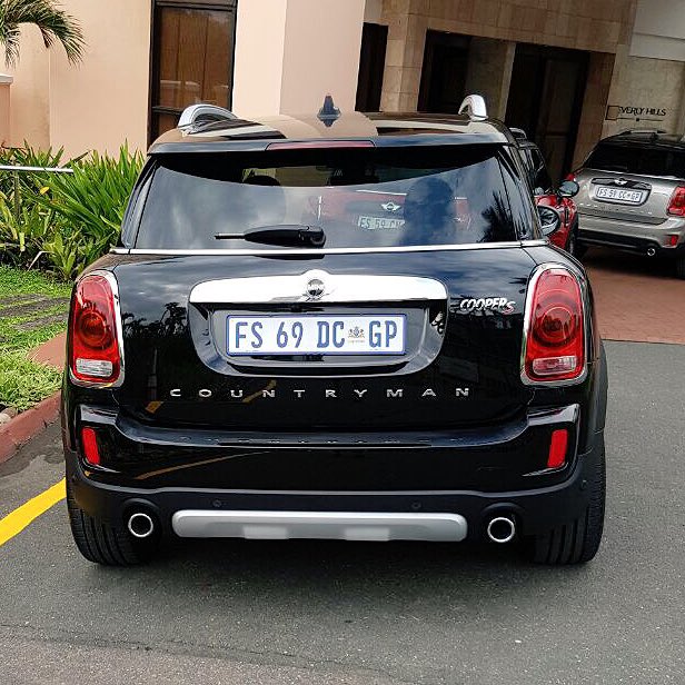 News24Motoring's tweet photo. New Mini Countryman in South Africa: here are 10 things you should know - https://t.co/4DVZF5Ybjt https://t.co/oLUl4IHcp3