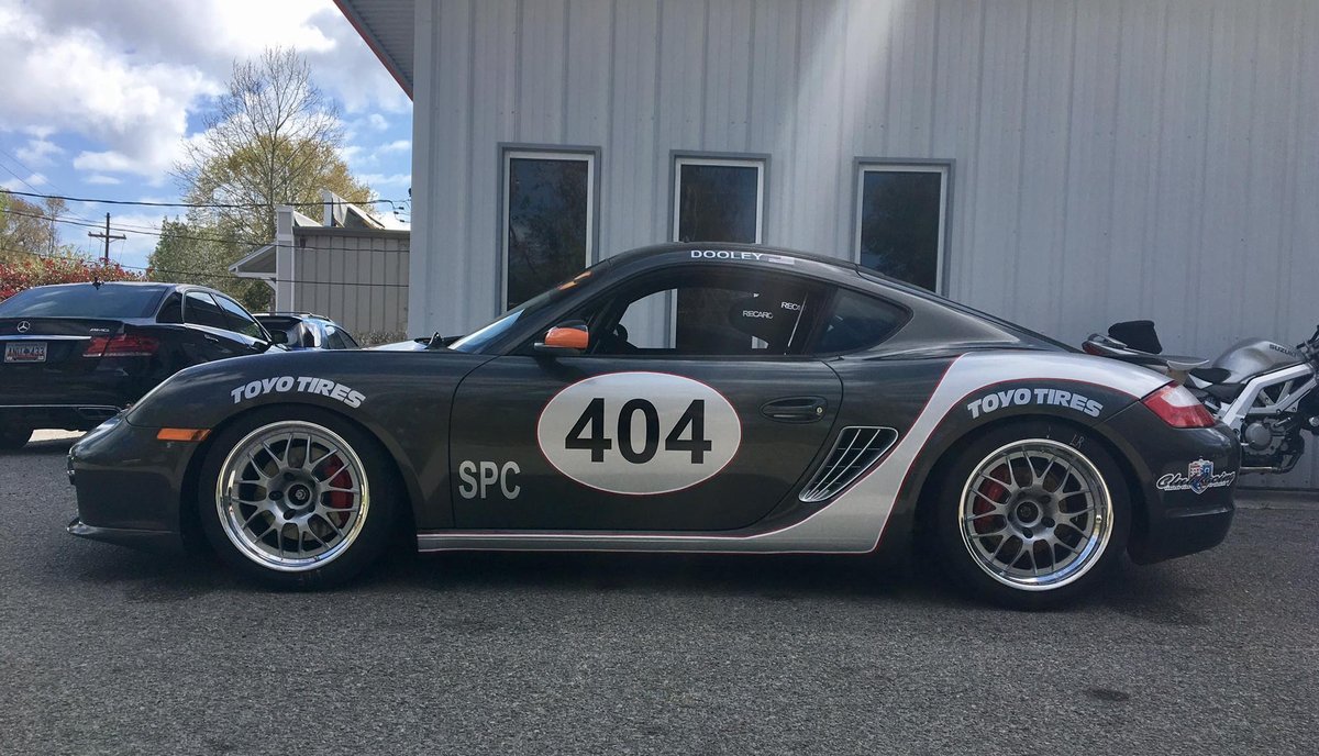 ForgelineWheels's tweet image. Ready to go racing? #Autometrics put this #Porsche #Cayman on #Forgeline #GW3R wheels for #PCA&apos;s #SpecCayman class! forgeline.com/customer_galle…