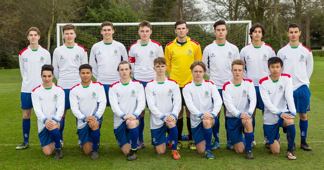 <a href="/AGSBSport/">AGSB Sport</a> v <a href="/MillfieldSport/">MillfieldSport</a> at <a href="/drfc_official/">Doncaster Rovers FC</a> in U18 Schools' Cup Final 29/3
🎥Watch Live bit.ly/2o2spts
esfa.co.uk/news/?2017/03/…