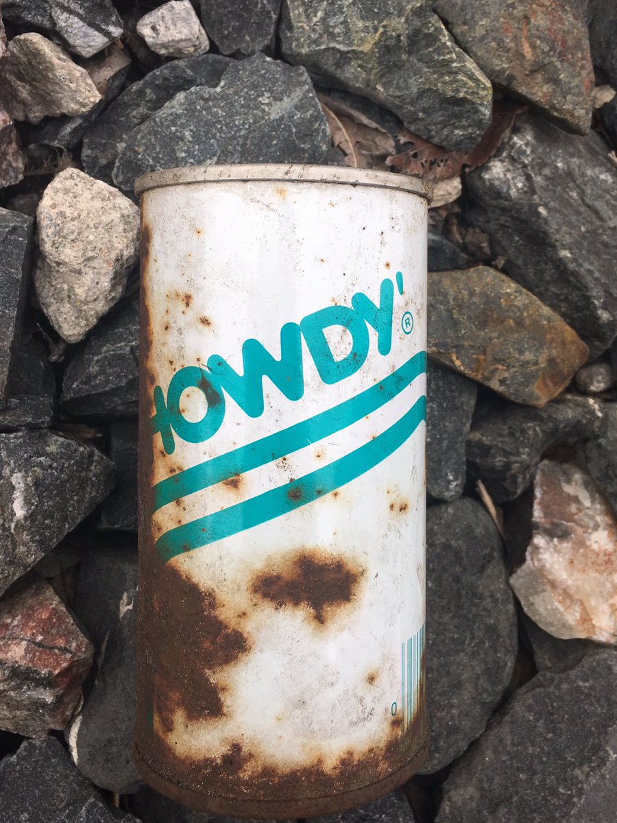 donhanzel's tweet photo. Who has drank a Howdy before?
I haven't !
#OldCans #CanCollector #HamOnt https://t.co/iBMWSIwB07