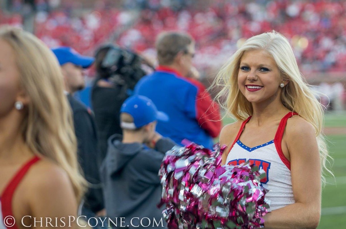 Happy birthday Brooke! We love you and hope you have a fabulous day! ❤💙