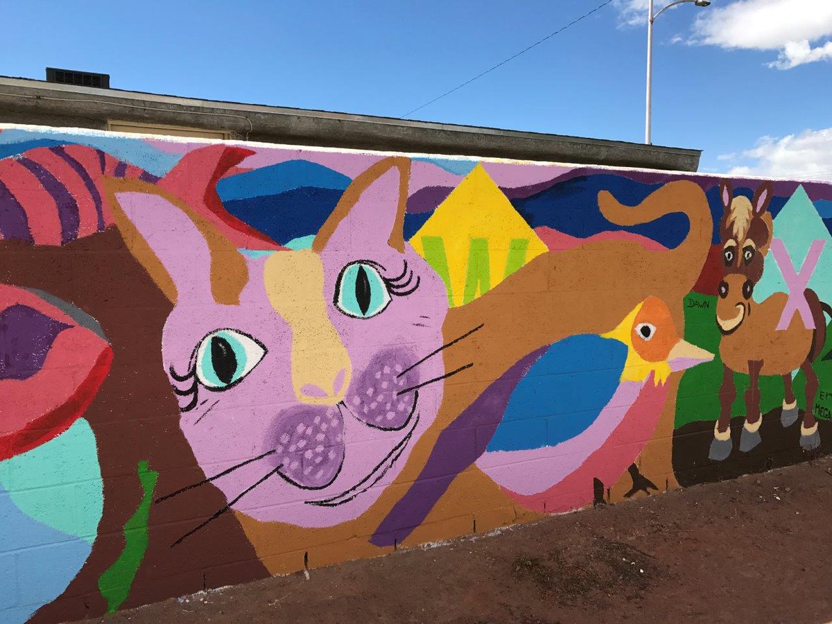 NomadeFI's tweet photo. Have you seen the cool mural .@WellsFargo team members recently painted at Brooks Tot Lot in @CNLV? #LifttheBlock #WFNevadaCares #volunteer https://t.co/ojF6QEMRTh