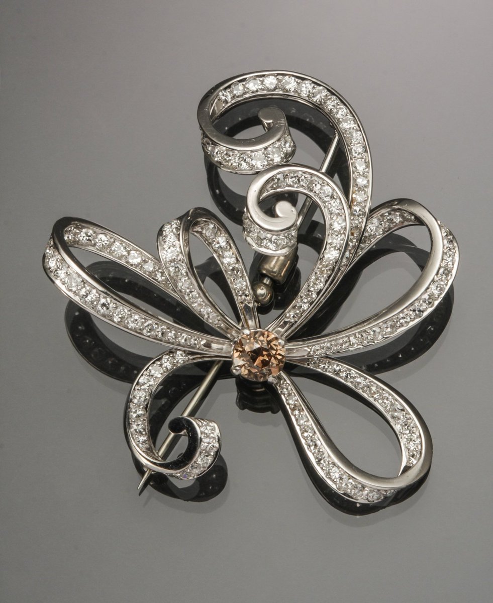 Weschlers's tweet photo. The consignment deadline for our May 12 Capital Collection auction is only days away! #goinggoingone #consignwithus https://t.co/7zbtAYUcpR