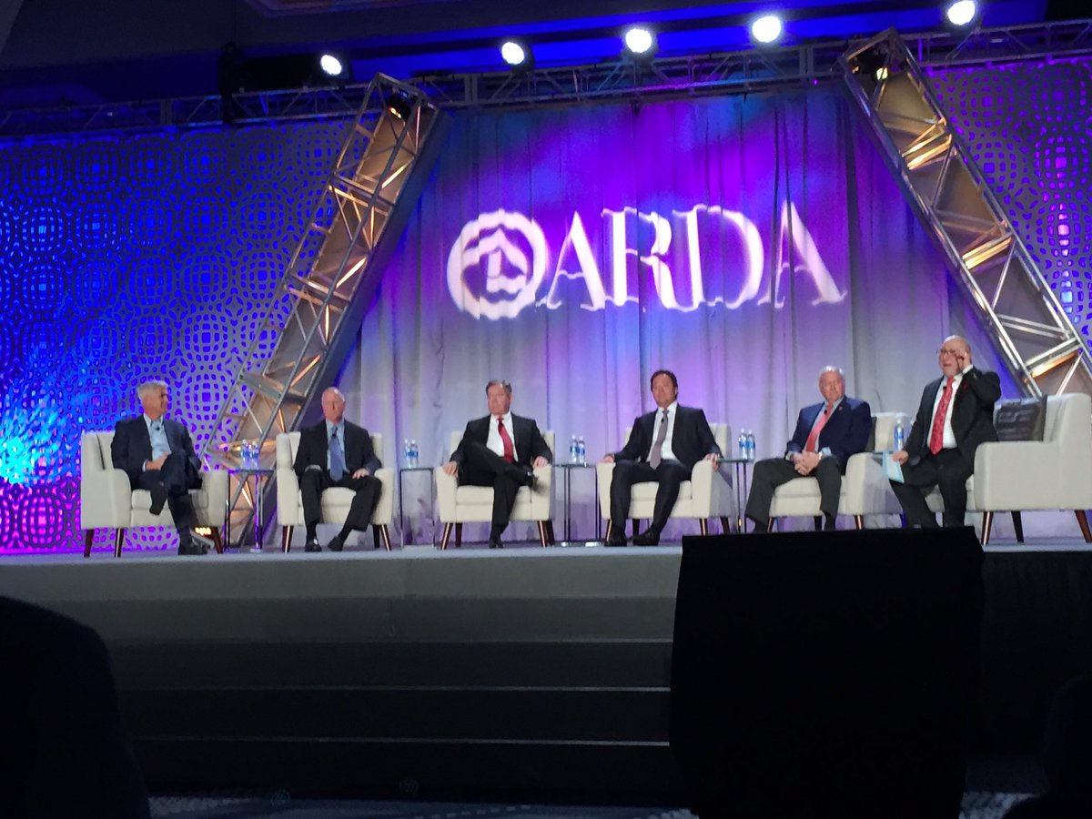 CuracaoKid_'s tweet photo. Enjoying a great speaking session with industry leaders @ARDAworld2017 #ARDAWorld2017 https://t.co/G5rQTfNqBQ