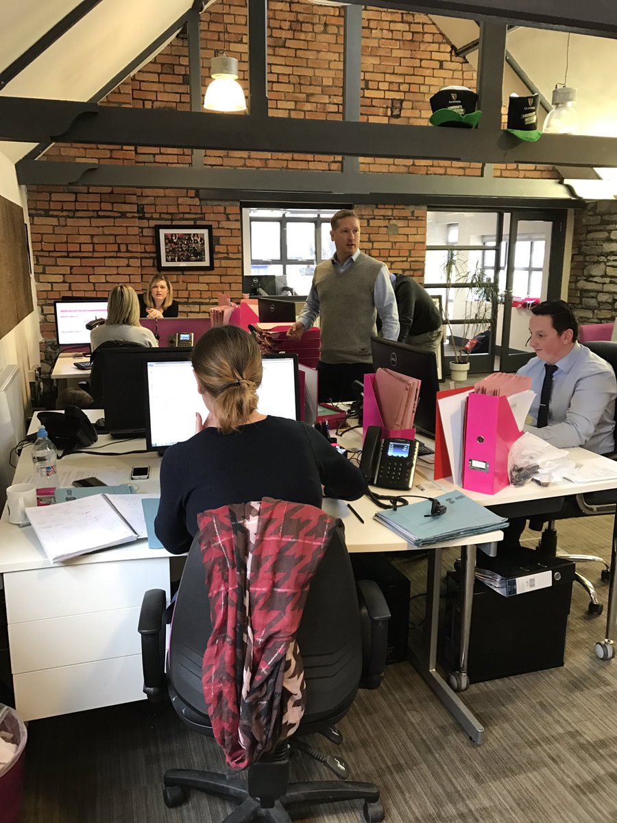 Y3SLoans's tweet photo. Congratulations to @JamesRainbird and the piglets @PinkPigLoans on moving into their new offices yesterday! #thesty https://t.co/5NcCZUhAdB
