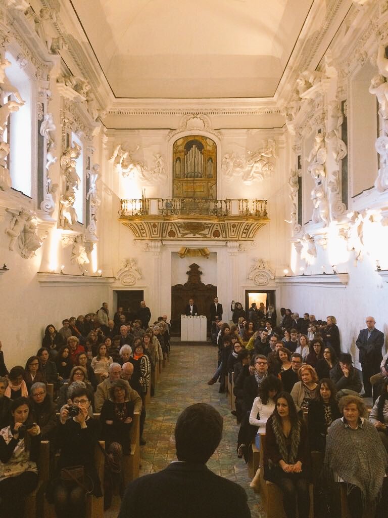 ParteciPalermo's tweet photo. All'oratorio di San Mercurio con @franberto78 per "Parole per Palermo" https://t.co/1uojoLBFig