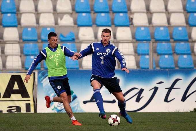 View image on Twitter