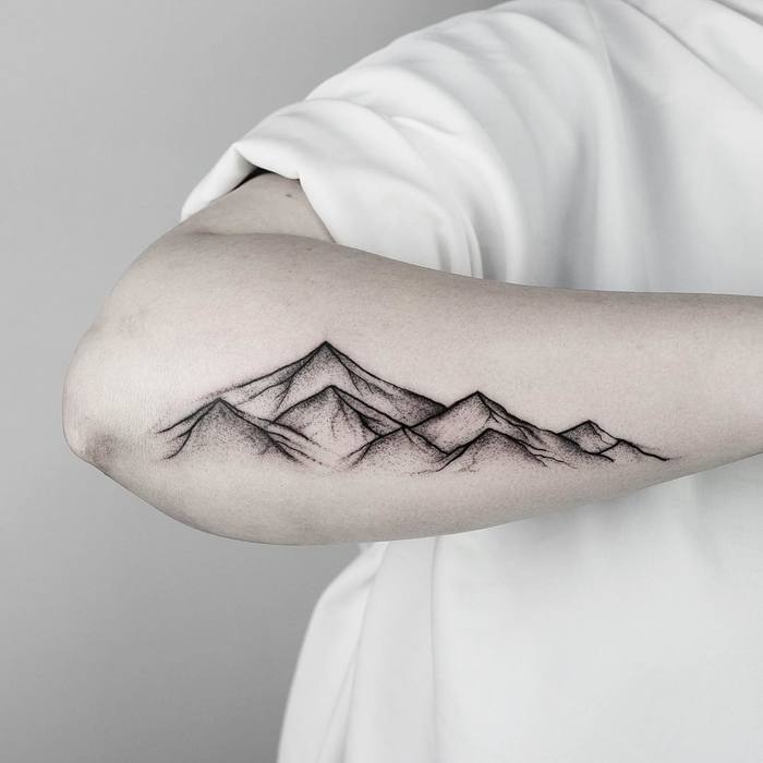 Top 47 Minimalist Mountain Tattoo Ideas [2021 Inspiration Guide] -  Vuihecungchocopie.vn/en