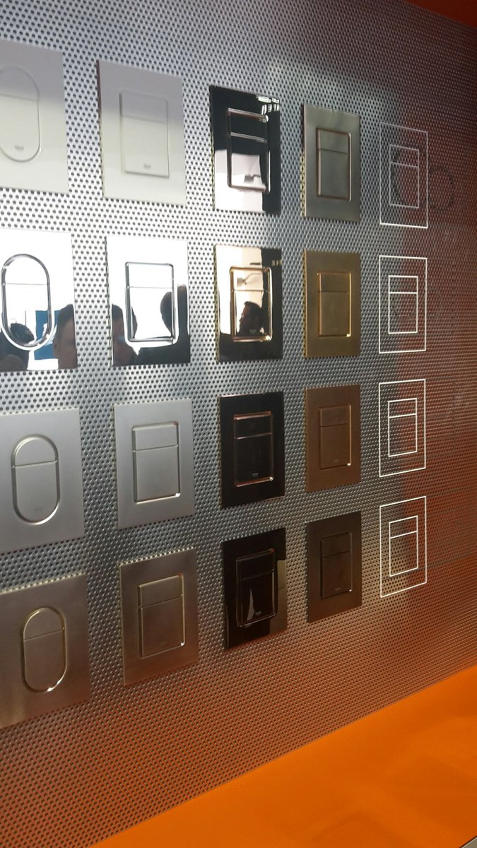 Premier Contracts tweet media