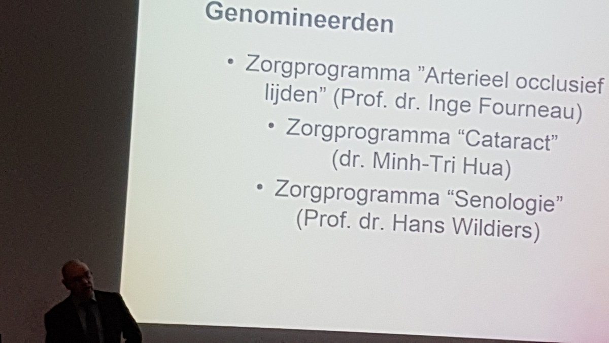 CarlotteK's tweet photo. @StefaanNijs trapt #zorgprogramma event @UZLeuven af. Wordt spannende avond ! @Karel_Jacobs https://t.co/mlDX78KEqp