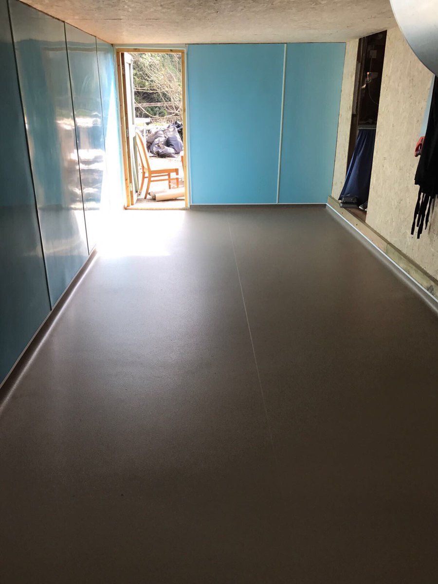 floor_show's tweet photo. Safetyflooring installed @caerhayscastle 👌🏼👌🏼@AltroFlooring #floorshow https://t.co/iUnf6HDztH