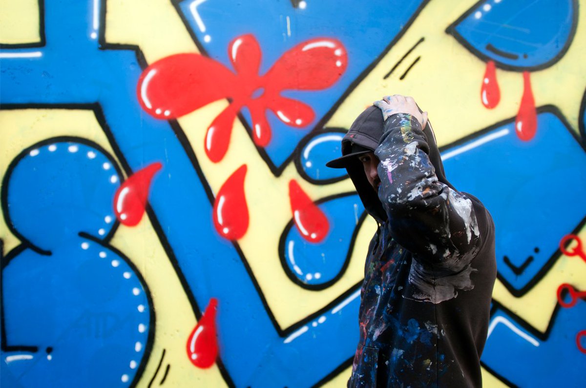 Vendredi vs pourrez rencontrer au Pavillon #2SHY qui a fait notre couverture et qui participe au <a href="/PalmaCaen/">PALMA festival Caen</a> !
Avant, lisez notre itw p. 27 !