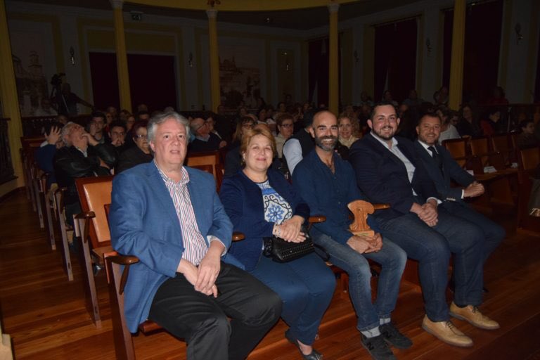 teososam's tweet photo. #Gáldar celebró el Día Mundial del #Teatro demostrando su pasión por las artes escénicas https://t.co/tdz6vBOR4K https://t.co/lgdIosA3nn