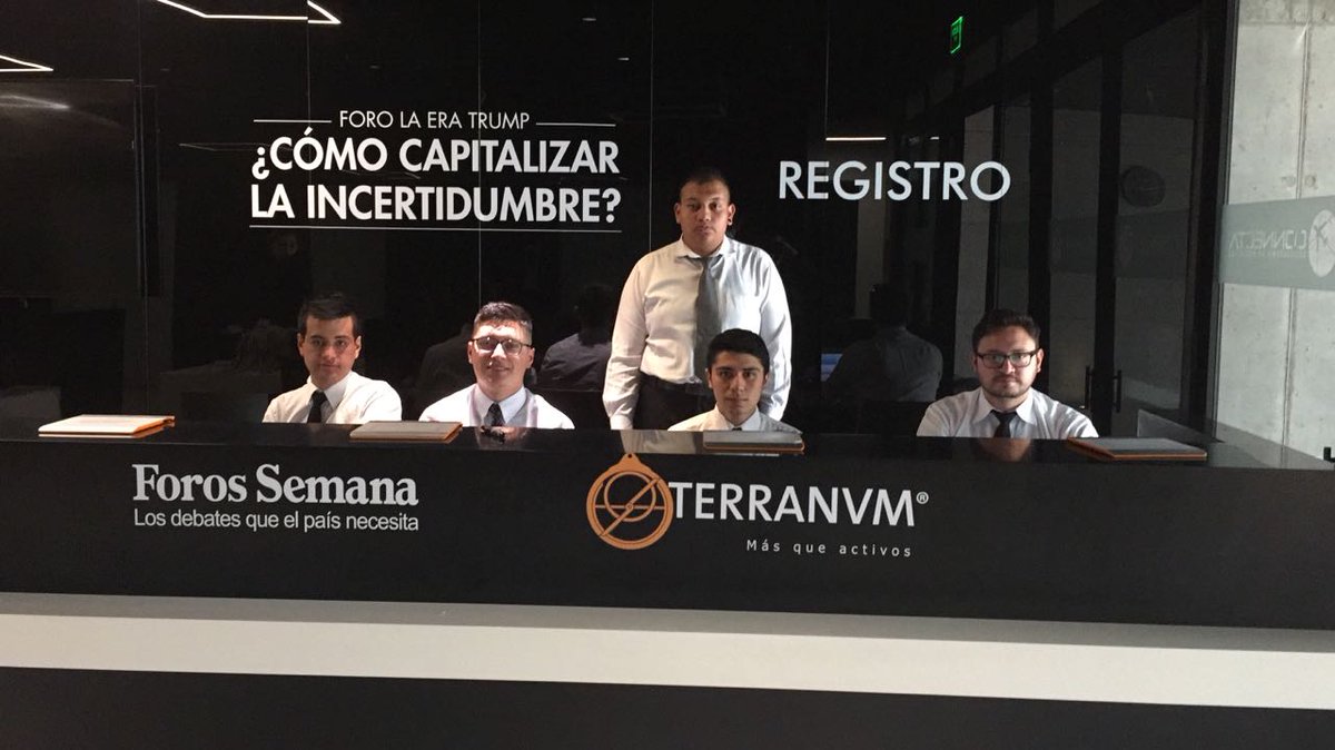 Incontactos's tweet photo. Hoy estamos #Incontacto con el registro de @ForosSemana en Bogotá.
#Relacionesinteligentes #Estamosincontacto #Eventosincontacto https://t.co/t2cJUgP4GI