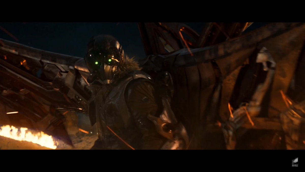 En el nuevo #Trailer de #SpiderManHomecoming el traje de #Spidey se ve impecable al igual que el de #TheVulture #FanService 🕷🔝👌🏼