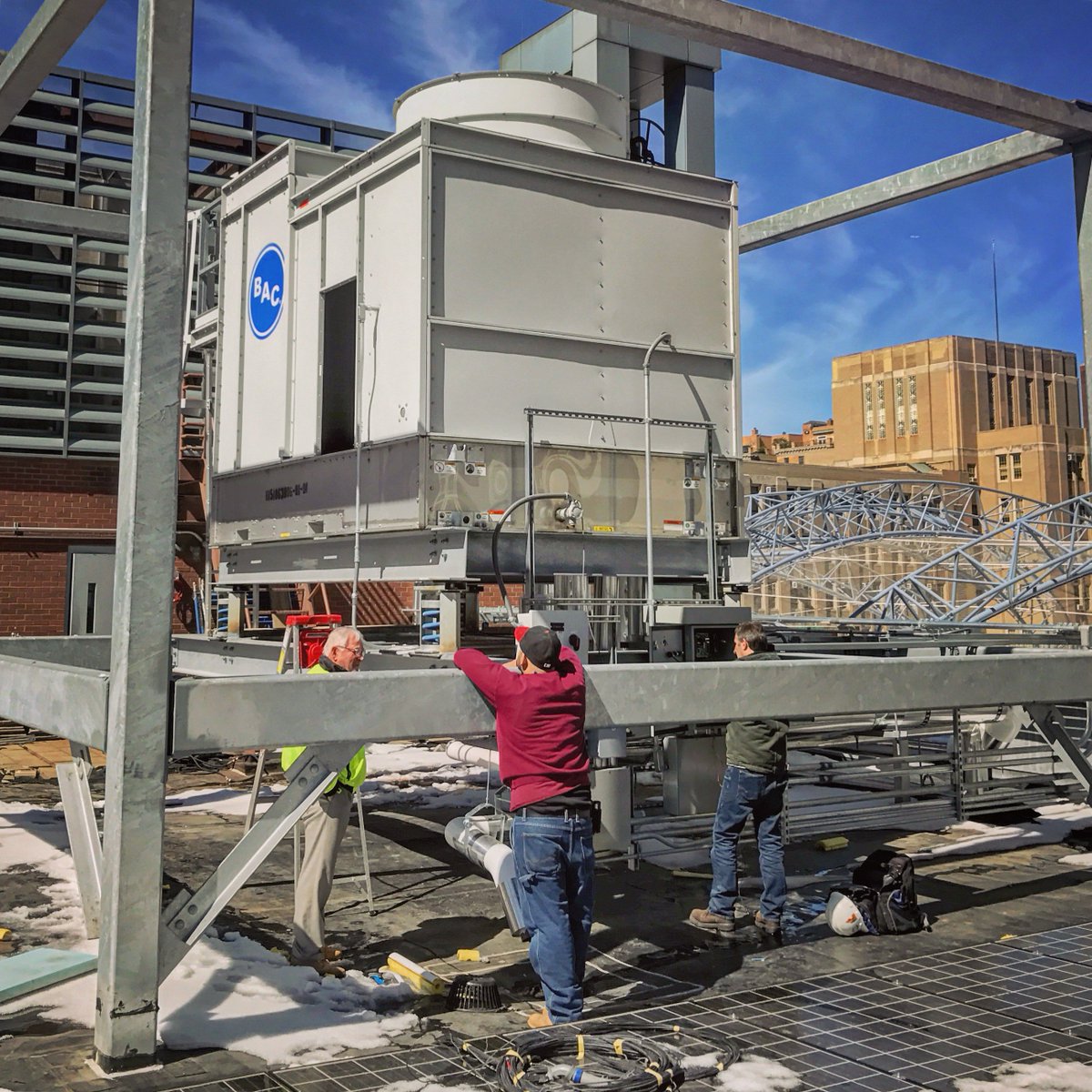 balticare's tweet photo. Equipped with @CoolingIsBAC's Whisper Quiet Fan, this #Series1500 crossflow #coolingtower provides 150 tons of cooling for @TrinitySchoolNY. https://t.co/WNgN0NGpOa