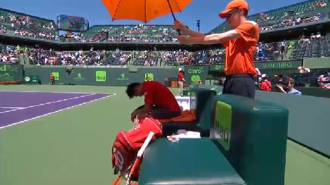 livetennis's tweet image. #Nishikori gets broken and #Delbonis edges ahead 2-1 in the decider 

Kei's body seems to be letting him down