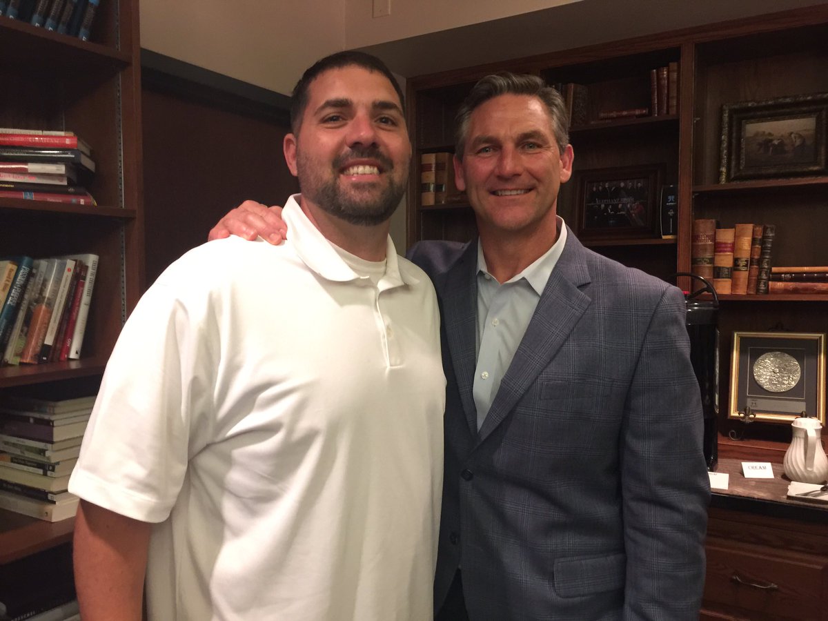 b_bachtel's tweet photo. A privilege to meet @CraigJames32 !
Great time together. https://t.co/R0JfrZxe7q