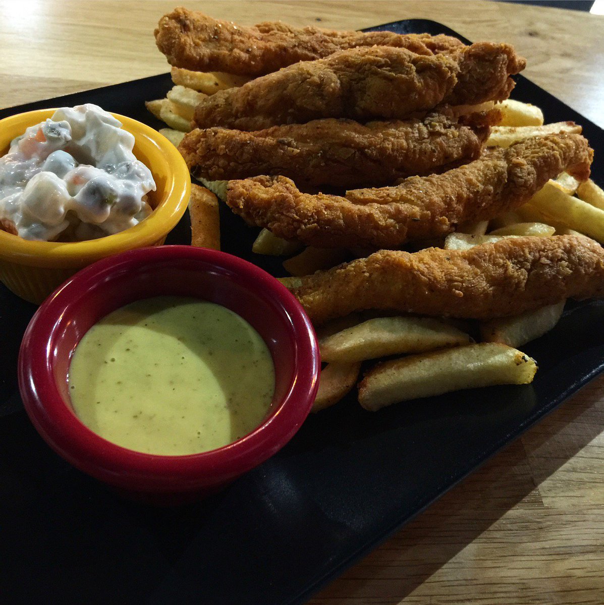 LaleSevindik's tweet photo. chicken fingers (@ La Vento Cafe&amp;Restaurant in İstanbul) https://t.co/qNpthwZUlm https://t.co/MDkI2yjFi7