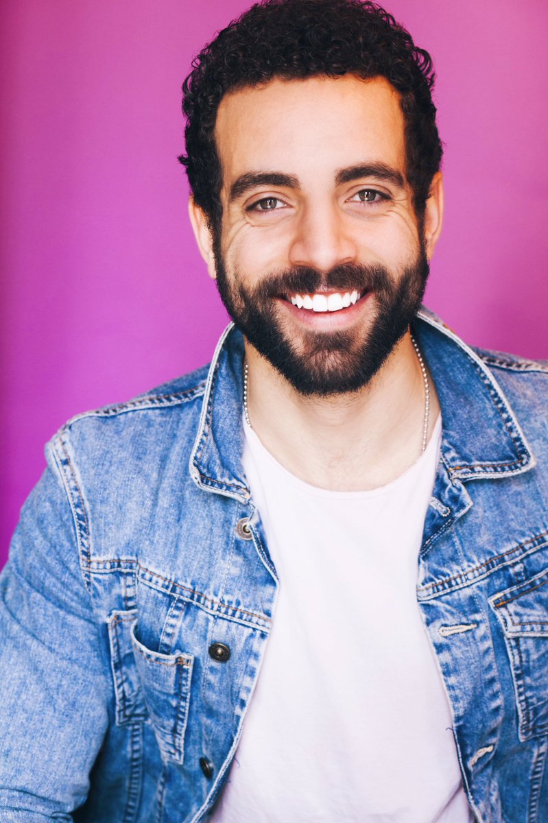 thatDrake's tweet image. Happy Tuesday! My work week is just beginning and I couldn't be more thrilled.