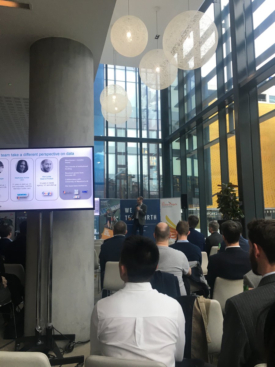 The lovely <a href="/metafusedAL/">Alun Lucas</a> at the <a href="/UKBAA/">zensa</a> &amp; <a href="/TechNorthHQ/">Tech North</a> showcase raising investment! #UKBAA #Manchester. 💼 Just missing @metafusedmk!