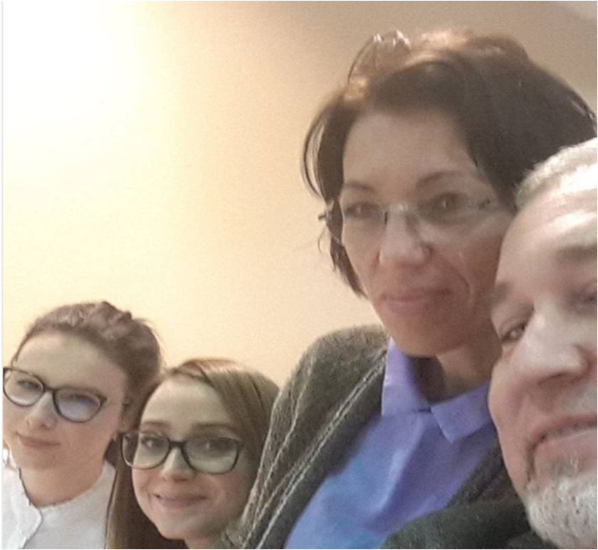 FlorinDanPopesc's tweet photo. With my residents @DanielCristinaE @Analemuriana @ an interesting #asthma webinar in which I presented #GINA2017 news #AllergistsGetTogether https://t.co/lKLeEscjrb