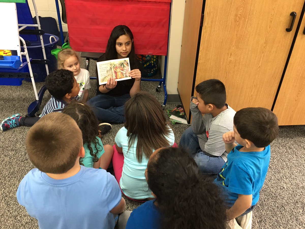 5th graders reading to kindergarteners.😀#micro elementary