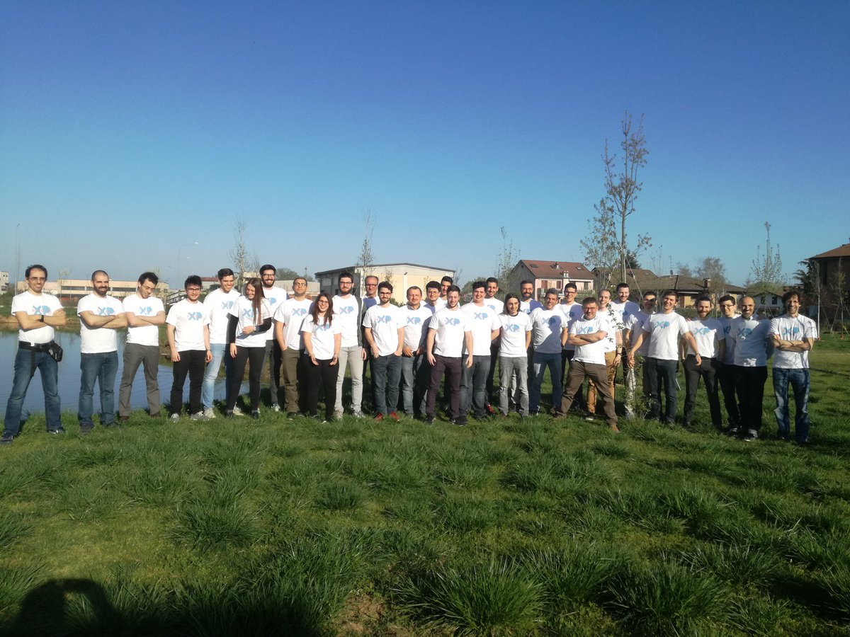fracassi_marco's tweet photo. I ragazzi di @ScuolaXp immersi nel parco di #7pixel. È il terzo giorno e siamo tutti più affiatati.Emergono domande interessanti #vecchiazia https://t.co/kN5kZ97kb1