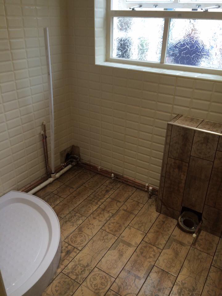 TotalTilingg's tweet photo. Bathroom complete🔥- Wood plank patterned flooring....metro cream walls✔️🤘🏽 https://t.co/faRUGxKjP9