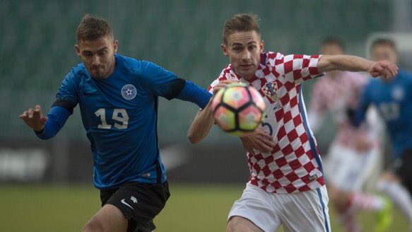 Footballogue's tweet photo. [#Amical] ESTONIE🇪🇪 3-0 CROATIE🇭🇷

Sans Modric et Rakitic, la Croatie s'incline lourdement en Estonie..

#ESTCRO https://t.co/idLX8WdWiP