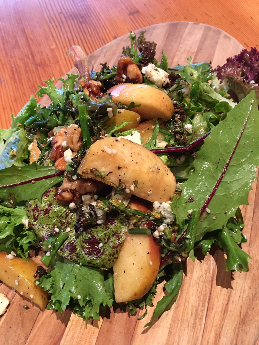 EatTenderGreens's tweet photo. #TGDTSF FERRY BUILDING FARMERS MARKET FUJI APPLE AND BROCCOLINI SALAD https://t.co/lvkhKBrl9o