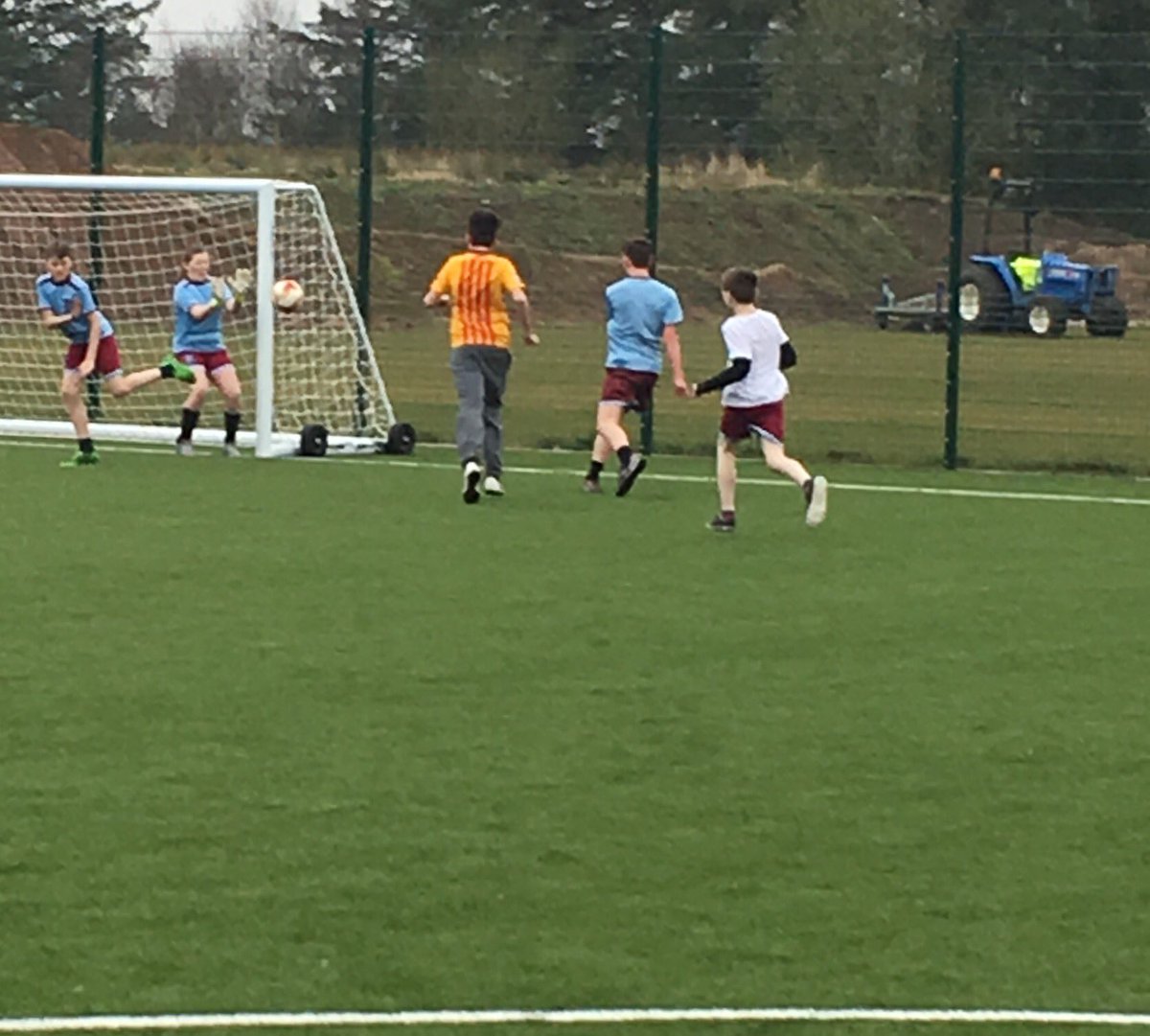 ForAcad's tweet photo. Great turn out for House football today, earning valuable points for their house. Well done to everyone that took part. S5/6 tomorrow ⚽️🏆 https://t.co/YqJqtffLO8