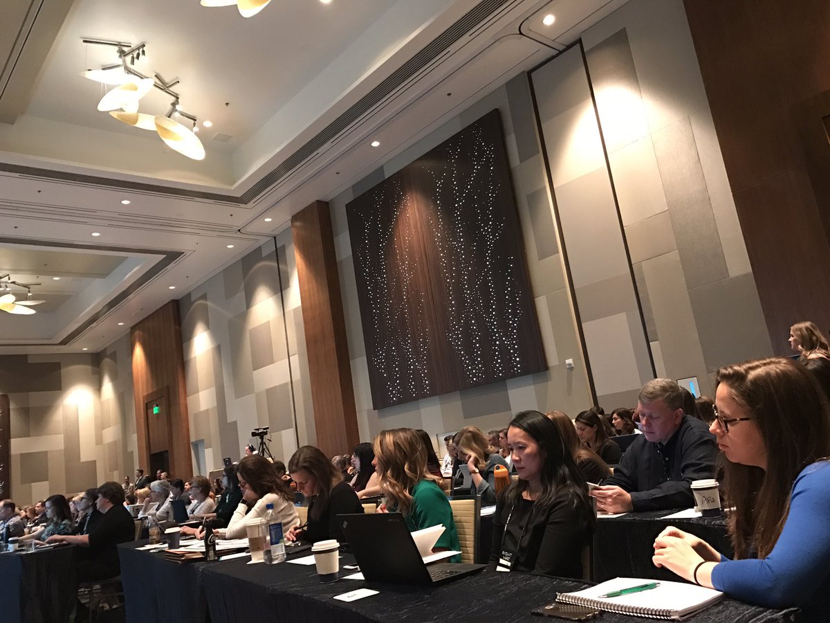 LMANortheast's tweet photo. Great start to day one breakout sessions! #Bustingsilos is a packed room #LMA17 #floorview https://t.co/IRl3qK4irA