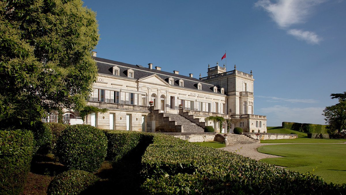 WineSpectator's tweet photo. St.-Julien #wine is consistent but diverse, says @jmolesworth1. Read the report on his latest #Bordeaux visits: https://t.co/VCMrMjwn5r https://t.co/ILtb5iZXdr