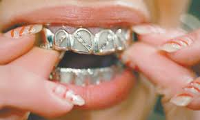 Problems from long-term wear of #DentalGrills can include gum disease, cavities and even bone loss 
odha.on.ca/wp-content/upl…  #OralHealth