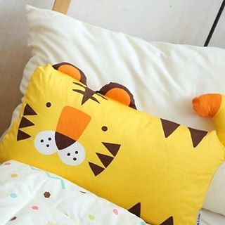 miloandgabby's tweet photo. Is there a #tiger lover in your life? Introduce them to Tom! He would love to be your little one's #bff. https://t.co/SwdqEpvx39 #toddler https://t.co/uIoIpiaQKT