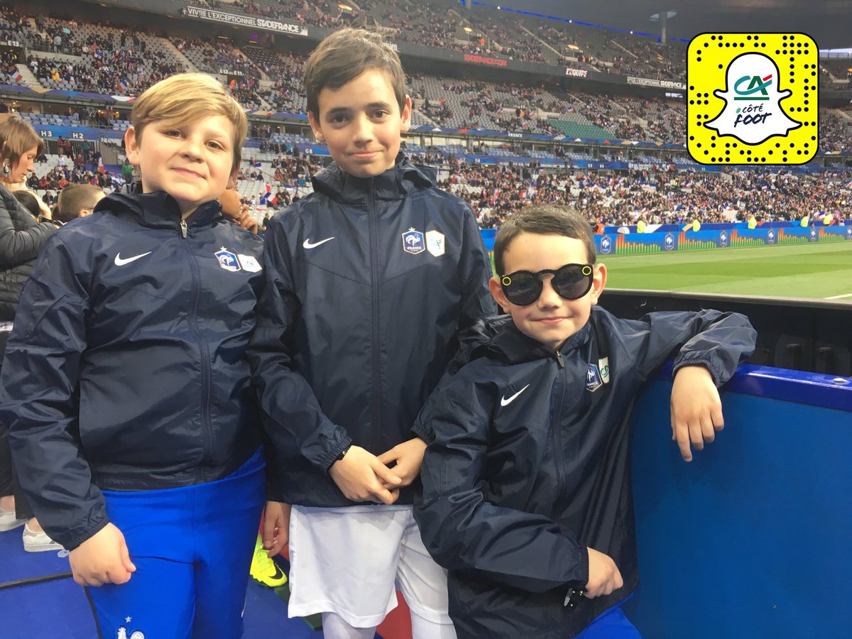Ce soir, vivez l'entrée des joueurs depuis les yeux d'un enfant sur <a href="/Snap/">Snap Inc.</a> "Crédit_Agricole" 🕶👻
#CôtéFoot #FraEsp