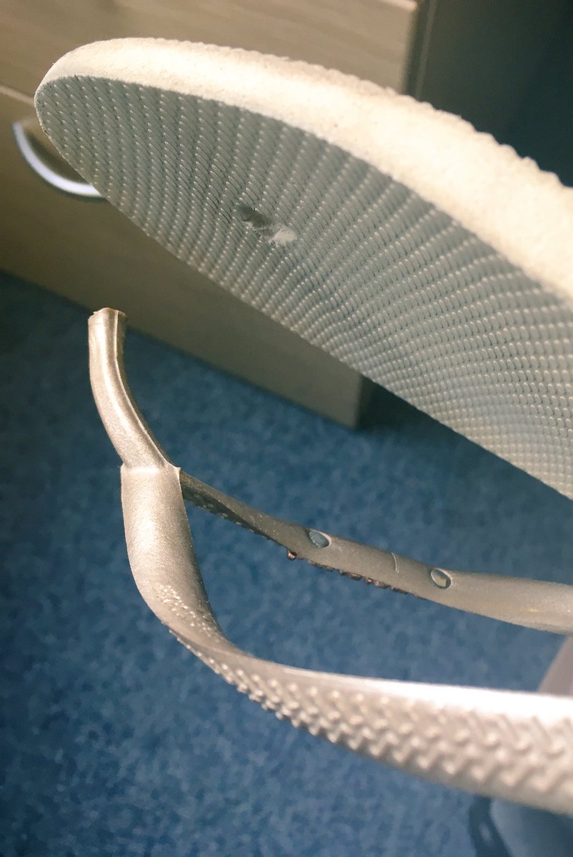 Jodie_ag_'s tweet photo. #RIPFlipFlops I loved you... And then you failed me by breaking in a crowd in London that instead of helping just mocked meπ #NewShoesWhoDis https://t.co/uOXgfBQewZ