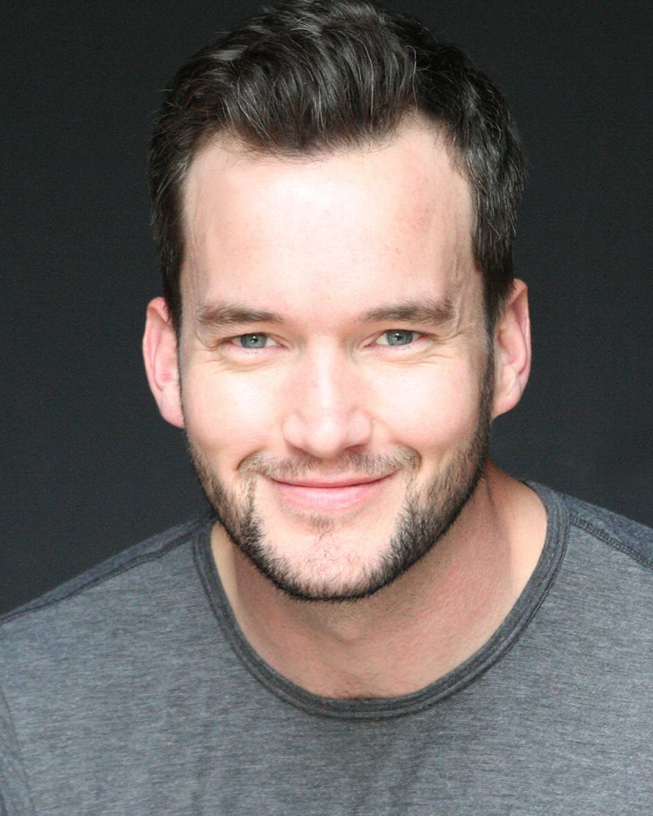  Wishing a very Happy Birthday to Gareth David-Lloyd, the brilliant Ianto Jones!  