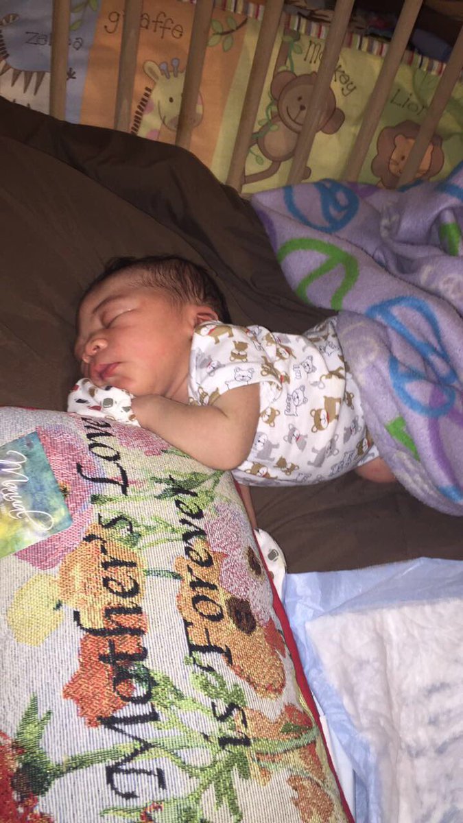 RoseChynaa's tweet image. 👪❤️‼️