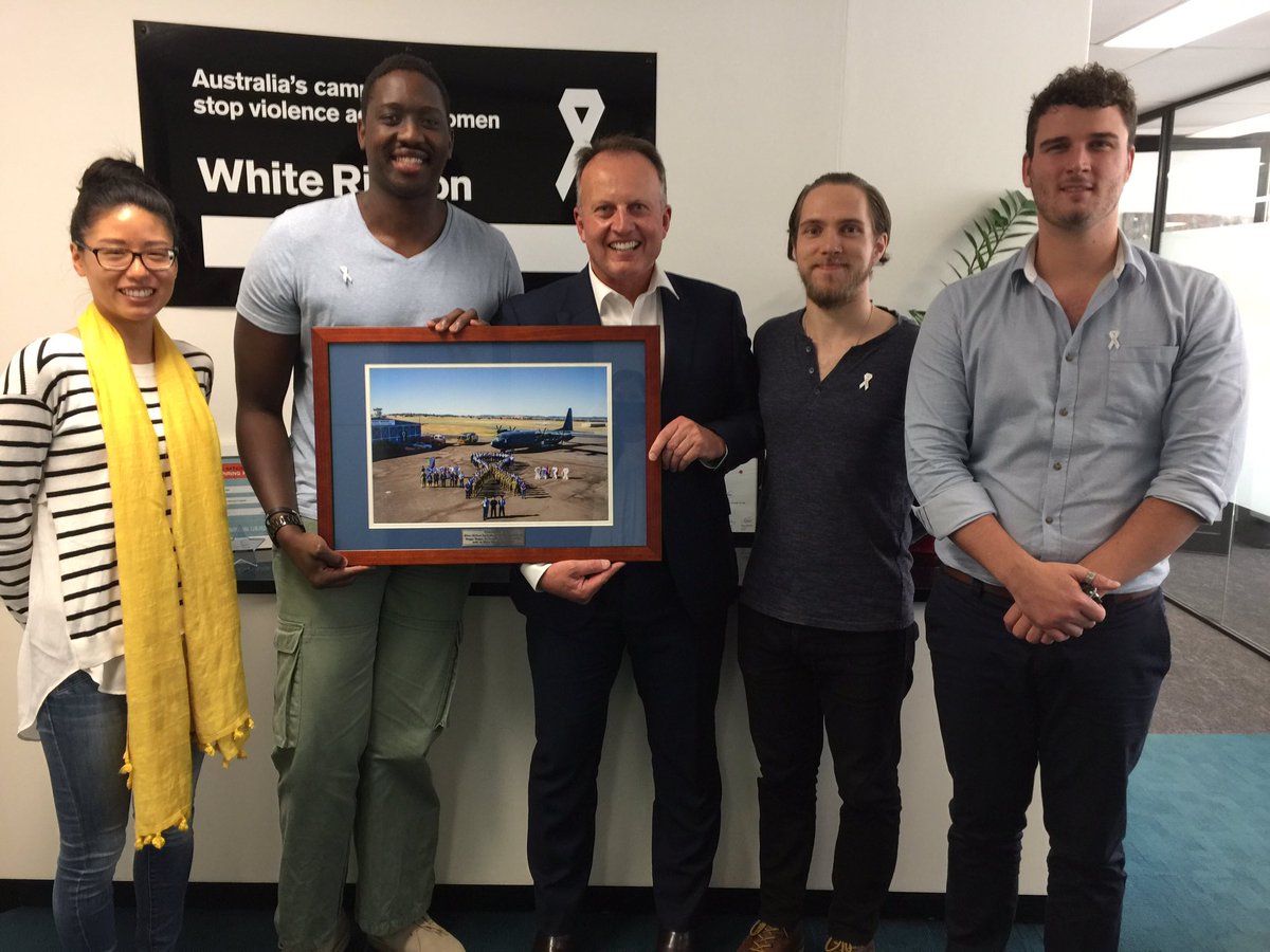 PetersonOpio's tweet photo. Thank you @nswpolice @WhiteRibbonAust Ambassador Phil Malligan and Wagga Committee for committing to prevent men's violence against women. https://t.co/Ytm69nyWmq