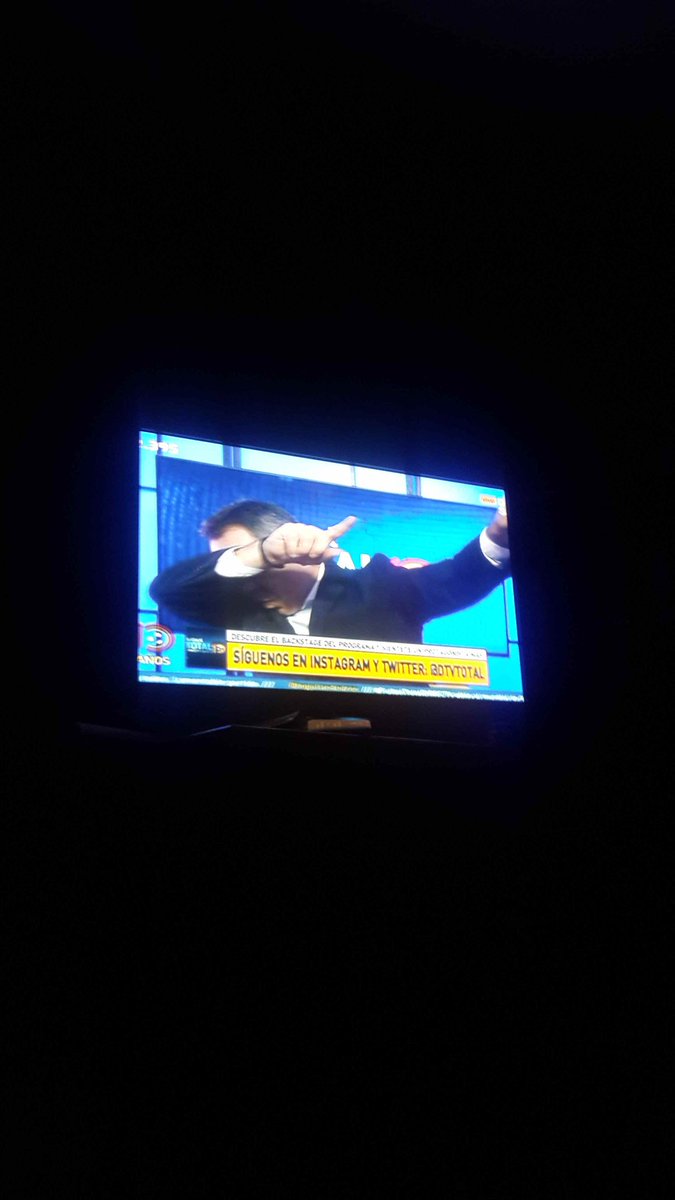 edwardabad's tweet photo. @Alex_candal  el mejor candal @DTVTotal  🙌 https://t.co/e6V8kQGN7F