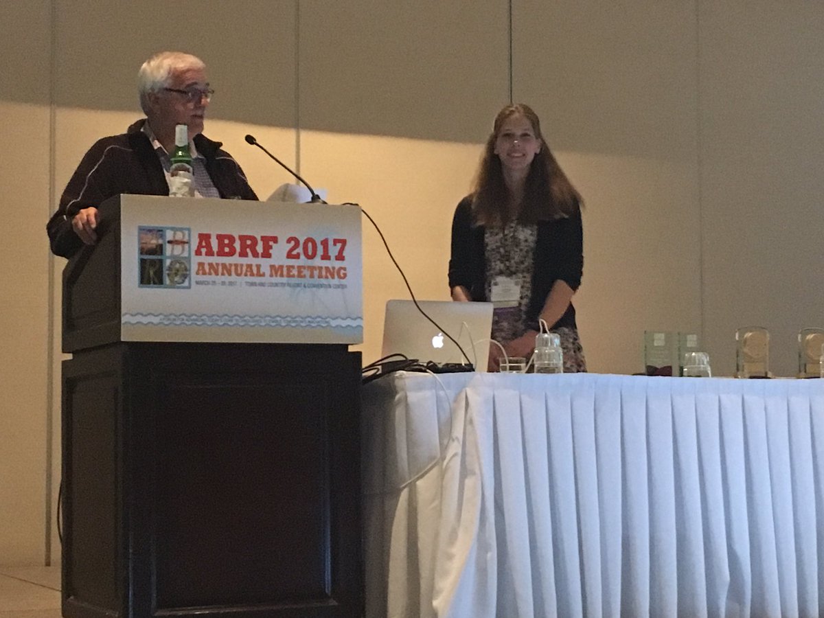 MyABRF's tweet photo. Huge congrats to @mamachromosome on her member of the year award! #ABRF2017 https://t.co/piwPCw2vFf