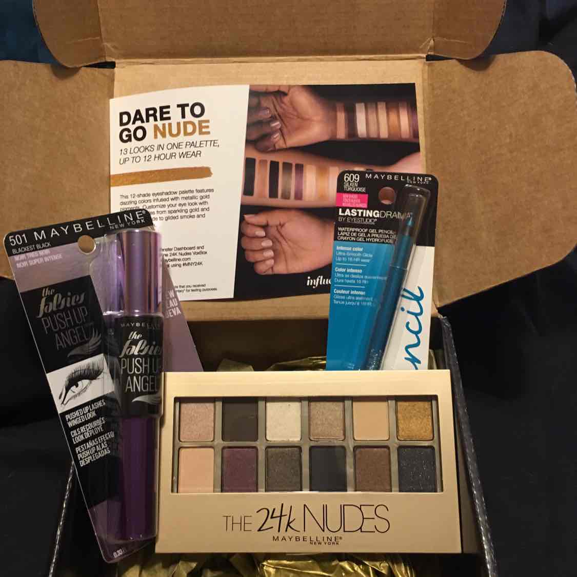 bk_ferrrr's tweet photo. @Influenster @Maybelline #MNY24K #contest #MNY24K https://t.co/f95WBxs5wb
