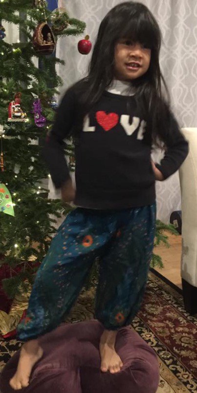 janetoplanet's tweet photo. @ThaiHaremPants
My beautiful niece loves her peacock pants!
#harempantsdotcom https://t.co/P92VsCI4sw