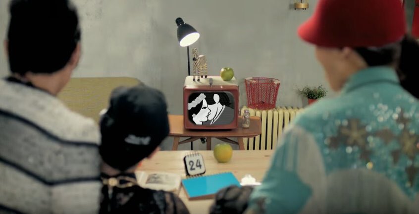 ggroupinvent's tweet photo. Em 2009, o f(x) inventou a heterofobia. https://t.co/OqHDrzwf1P