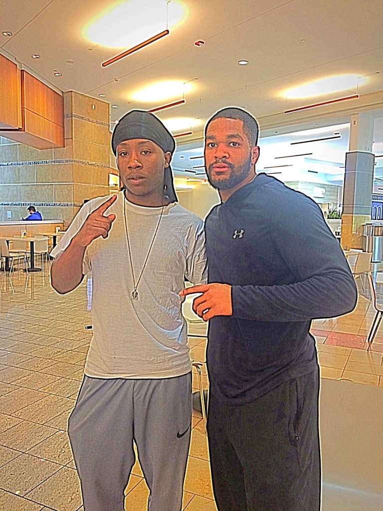 DaydaylilPolo's tweet photo. Ran into bro in the mall since mid city bruh Grind 🏋🏾been relentless @webbjody20  #Tru2DaGame 💪🏾🏈 Steal of the Draft @NFL  #DestinedToBlow 💫 https://t.co/zoxnBOvh5E