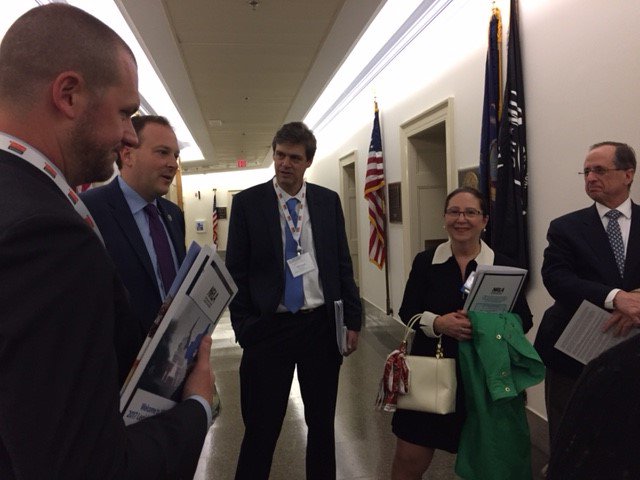 TheNRLA's tweet photo. NYLILA members were happy to catch a few moments with @RepLeeZeldin during #LBMLegCon https://t.co/dOWVpzurCu